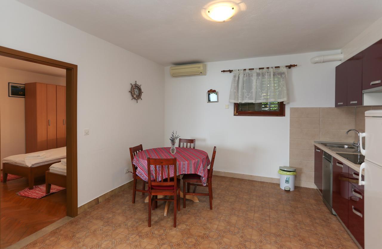 Apartment Laguna 1 Bol Eksteriør bilde